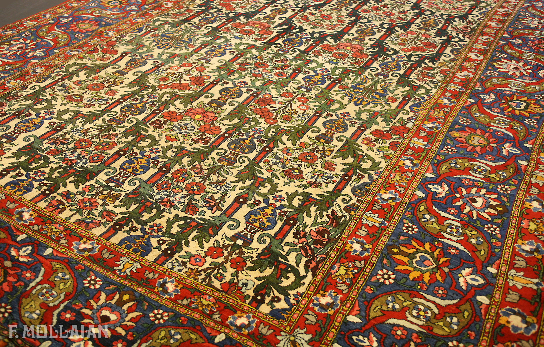 All-over Floral/Golfarang! Persian Bakhtiari Carpet n°:19753811
