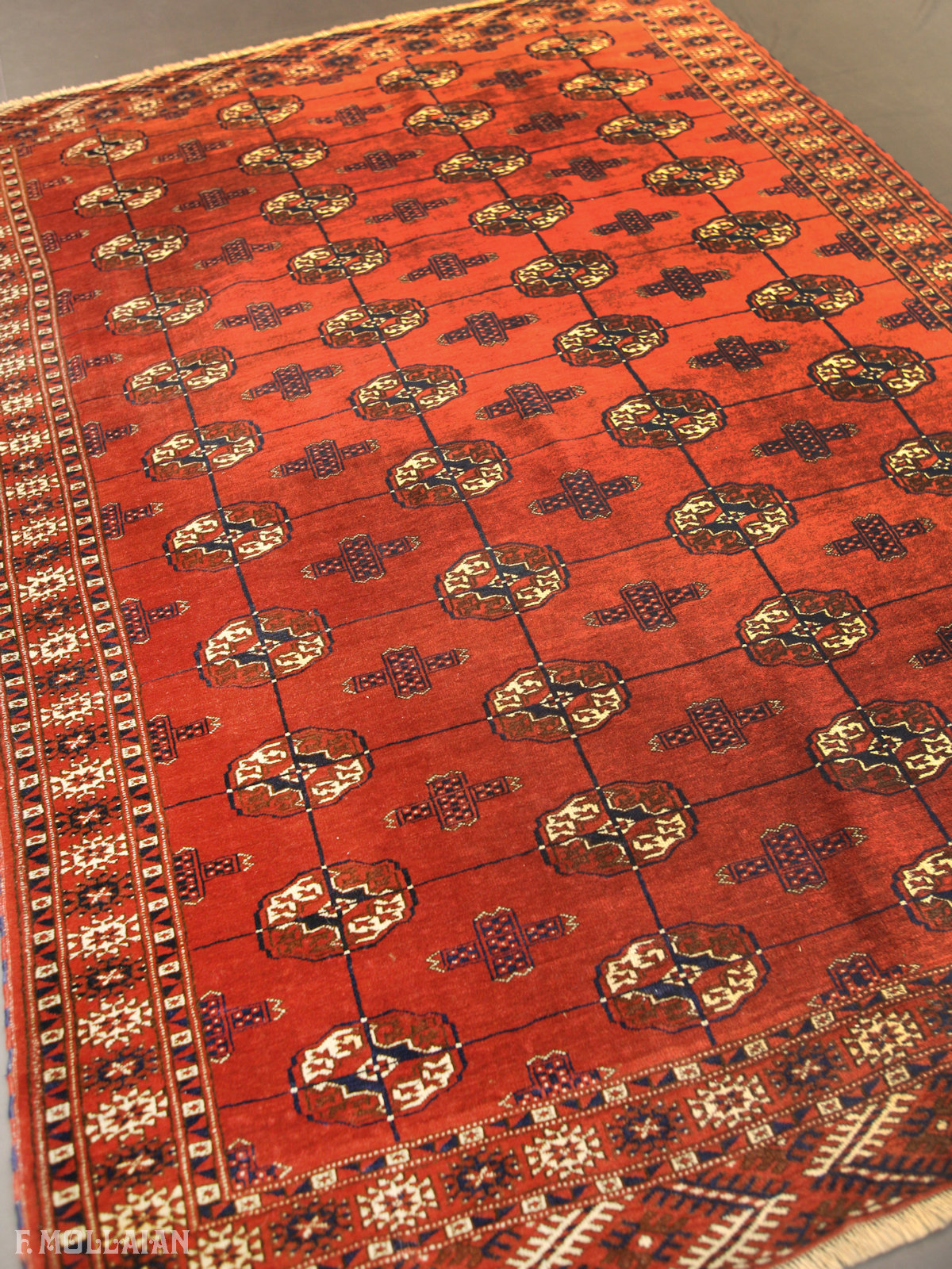 قالی قدیمی ترکمنی بخارا کد:۵۳۲۵۶۹۷۲