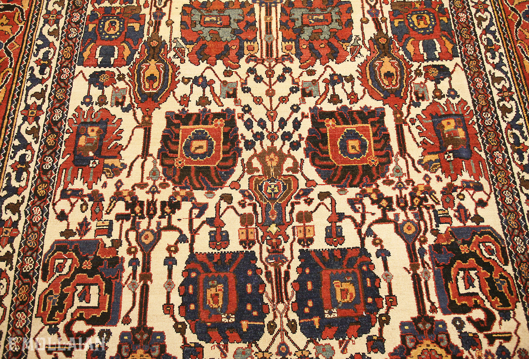 Antique Persian Bakhtiari Carpet n°:59661588