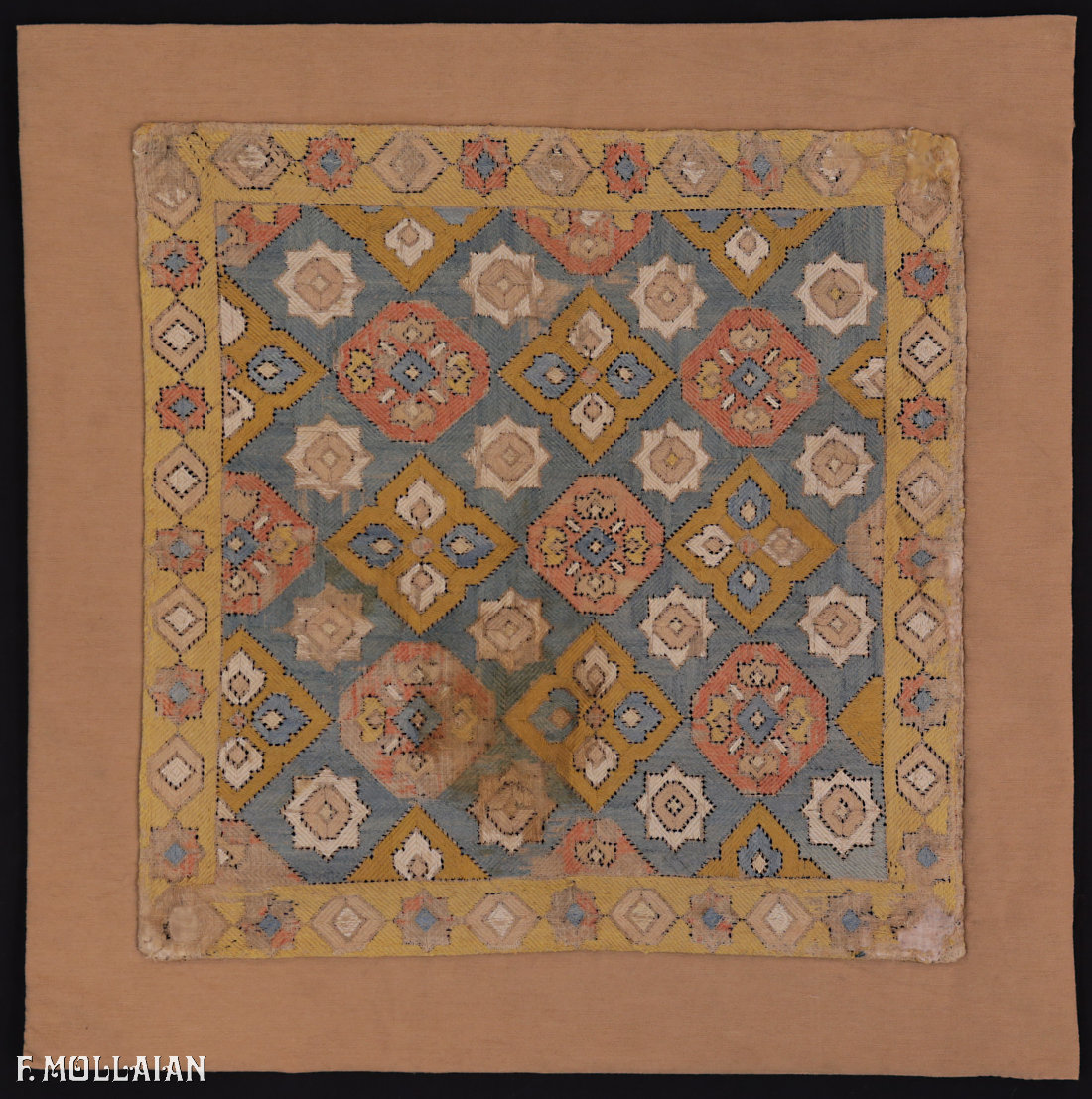 Antique Silk Embroidery Azerbaigiani Textile n°:88486982