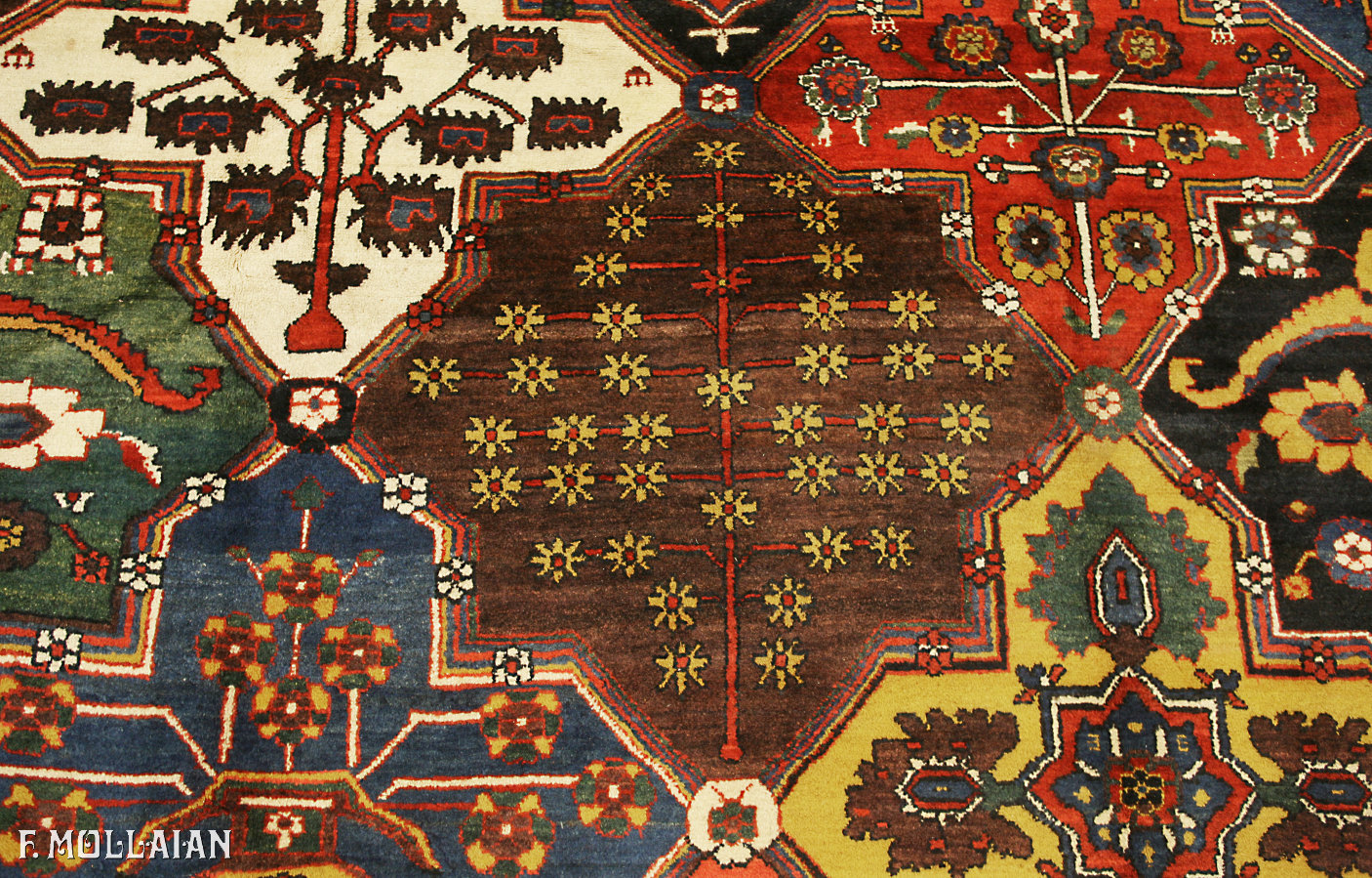 Antique Persian Bakhtiari Khan Carpet n°:80667855