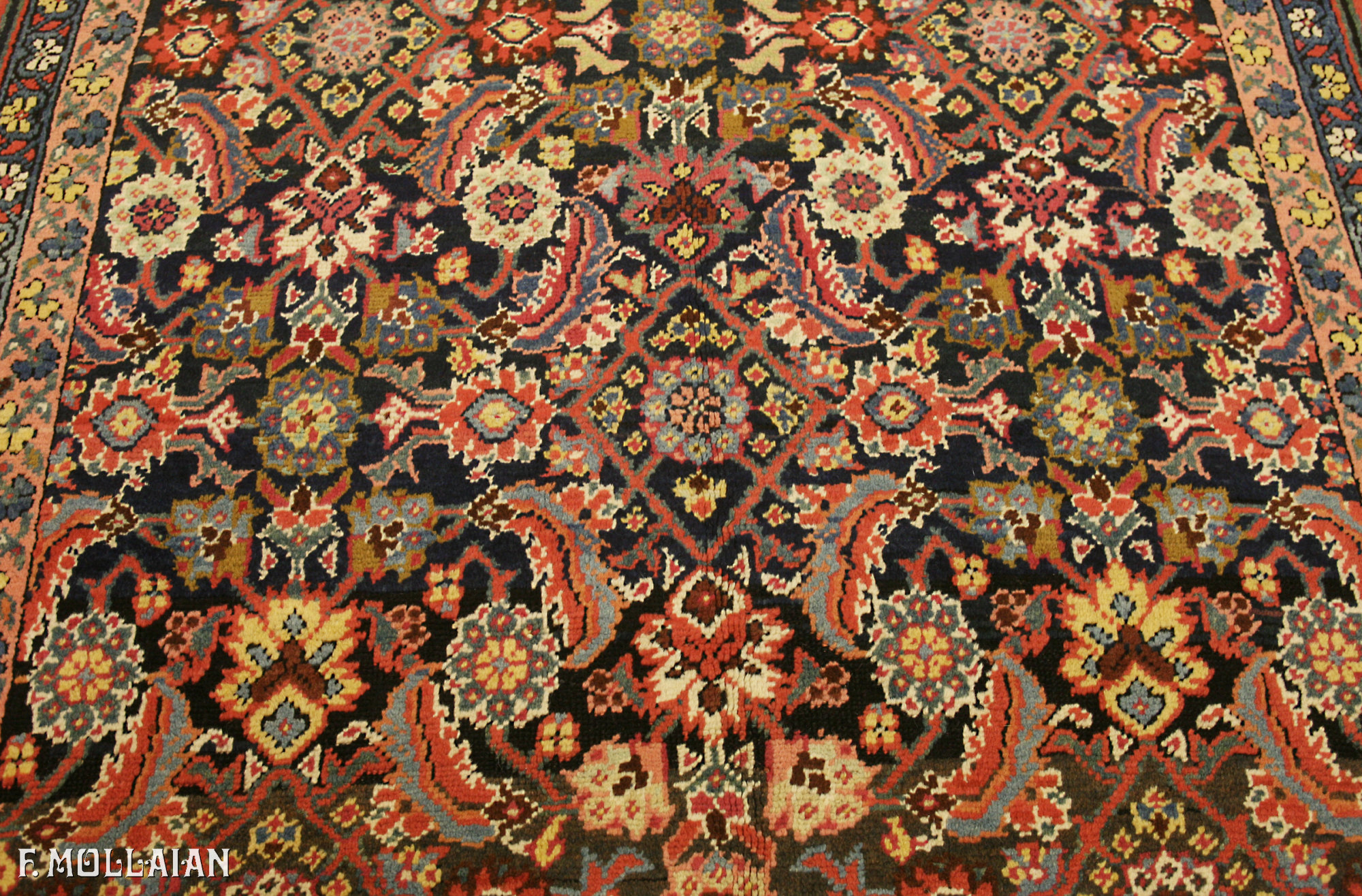 Antique Persian Bakshaish Kalleh Carpet n°:80980558