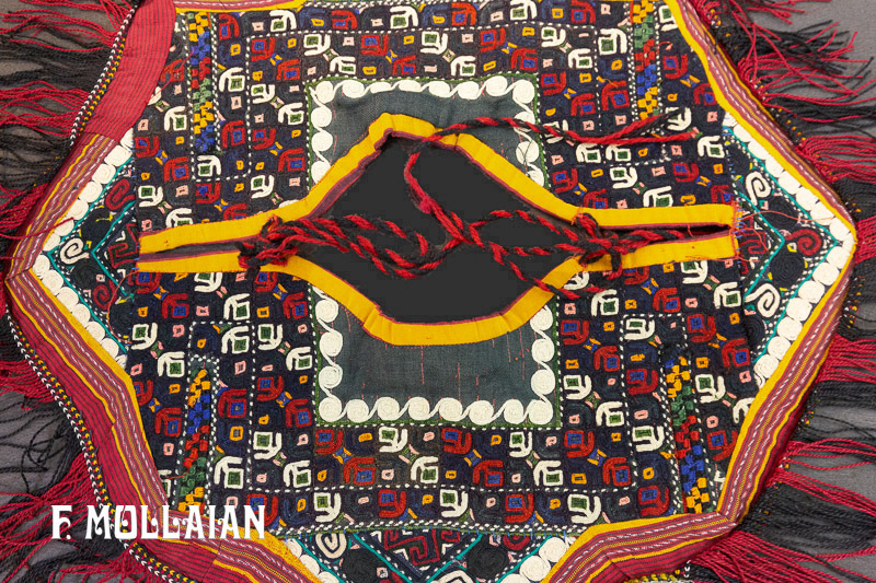 Small Uzbek Suzani Antique Textile n°:72146445