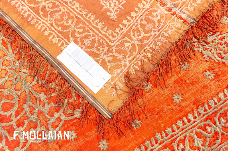 پارچه آنتیک ترکی گلدوزی شده با نخ ابریشمی و فلزی کد:۷۹۴۴۵۴۹۲