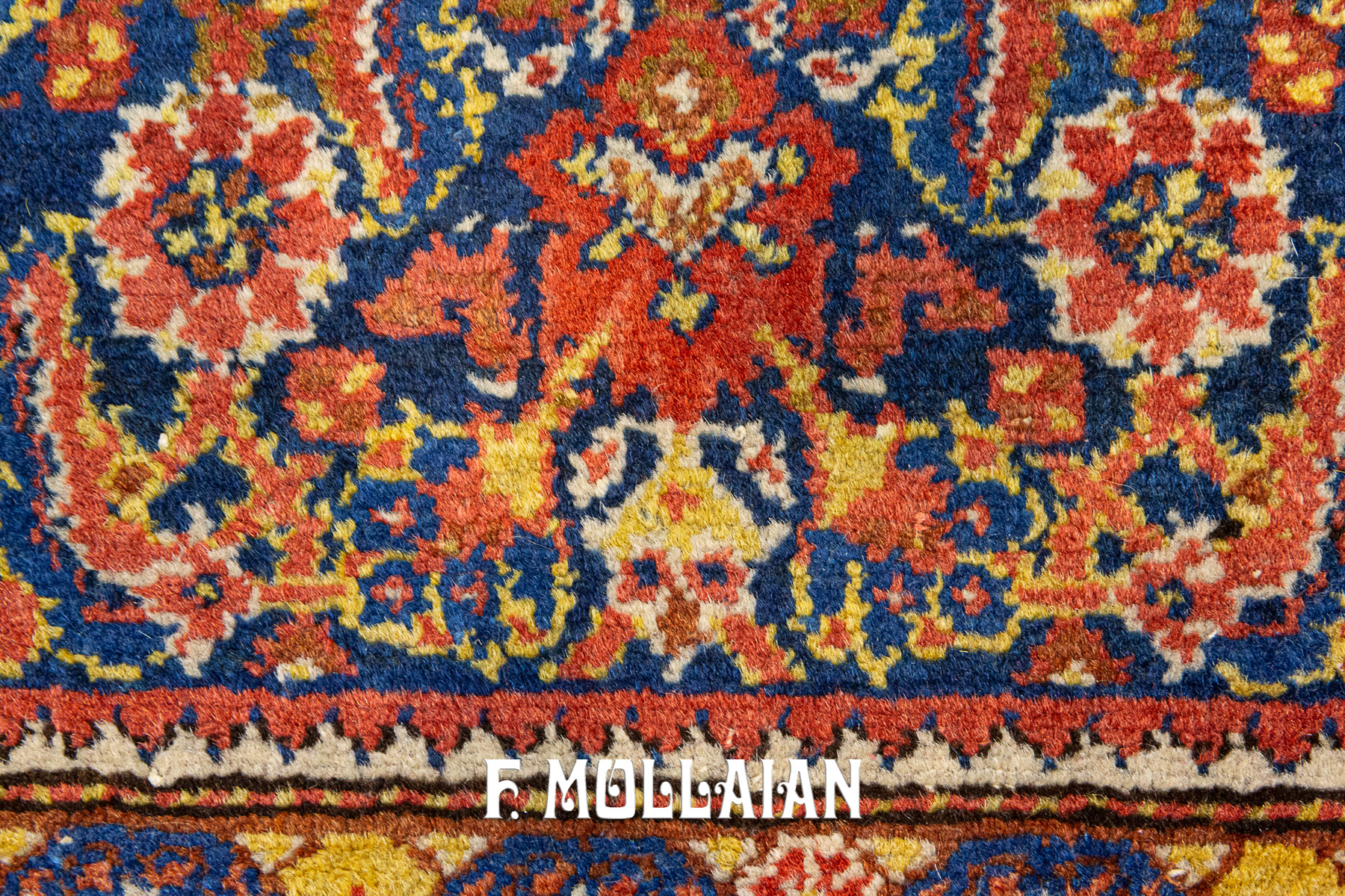 Small Floral Persian Malayer Antique Rug n°:9152