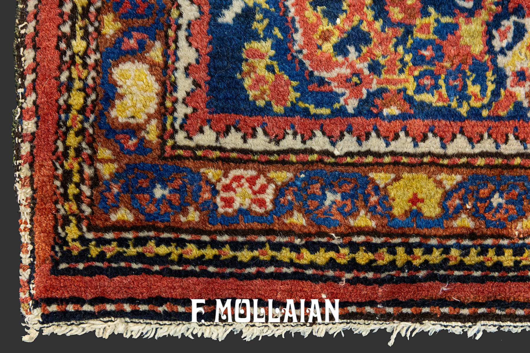 Small Floral Persian Malayer Antique Rug n°:9152