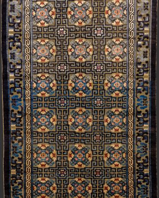 Signed Hand knotted and woven with Silk and Metal Thread Antique Chinese Souf Rug n°:27273024