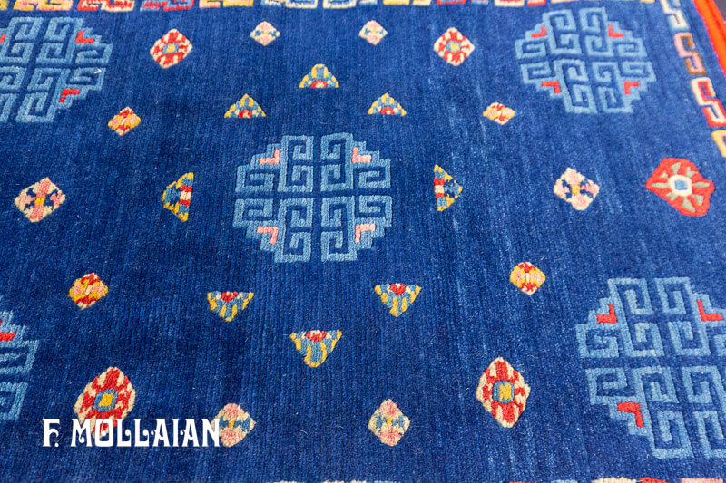 Antique Tibetan Rug n°:78743284