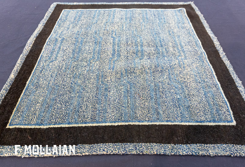 Antique Tibetan Rug n°:33276564