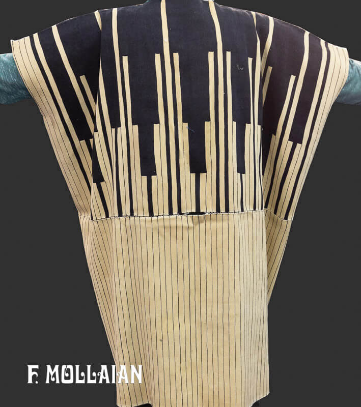 波斯古董纺织品：巴赫蒂亚里部落服饰