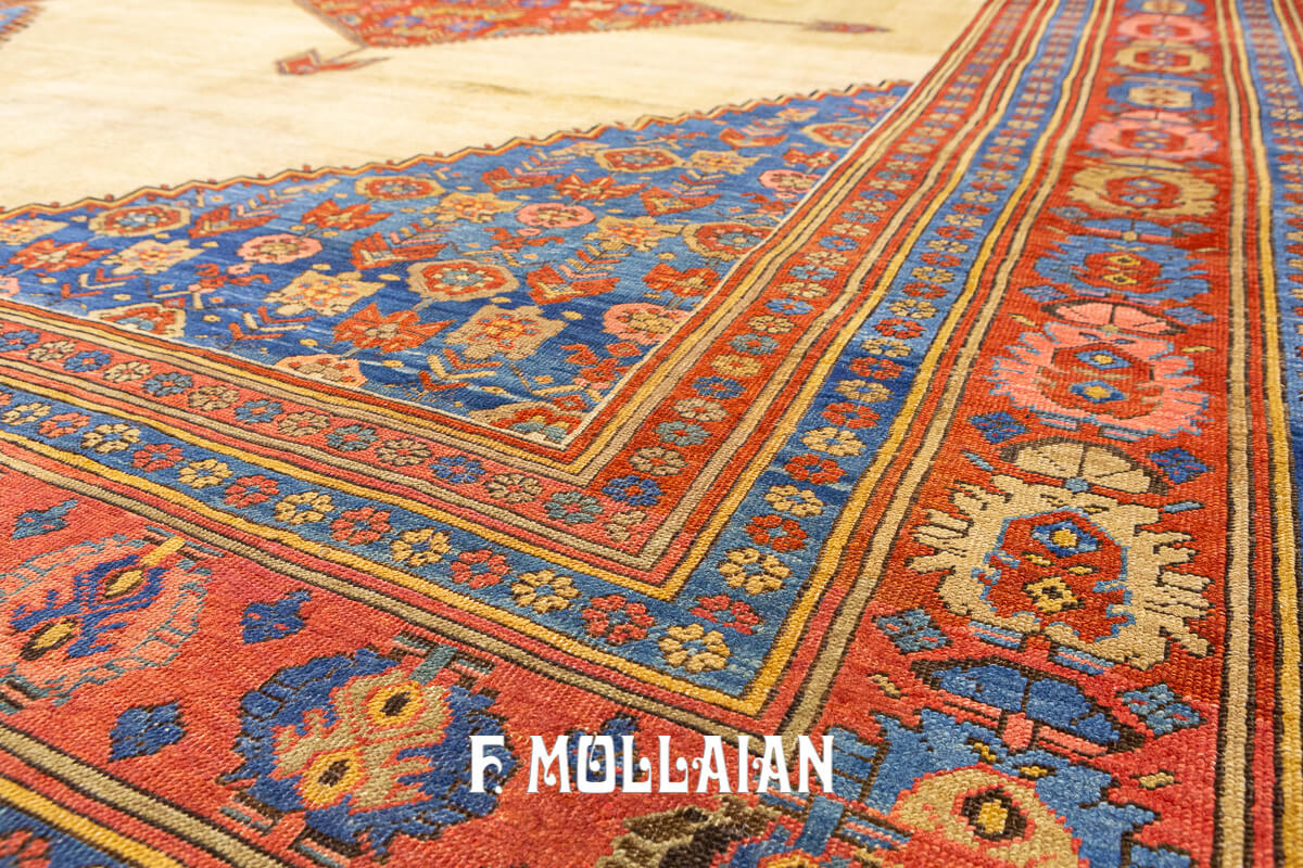 Medallion with Beige Wool open-field Antique Bakhshayesh Carpet n°:68786141