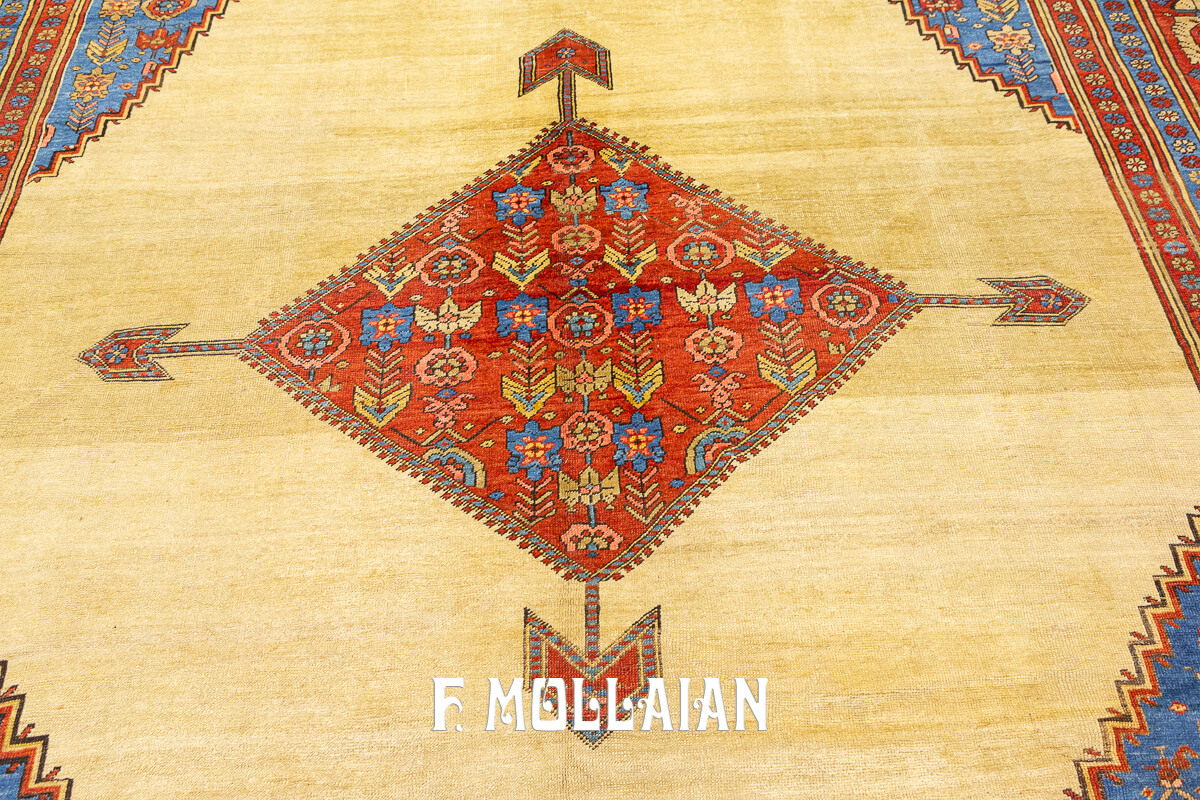 Medallion with Beige Wool open-field Antique Bakhshayesh Carpet n°:68786141
