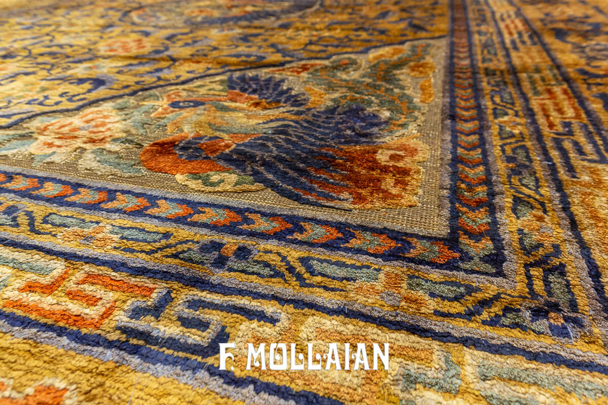 Tapis de Soie et Fil de Métal du Palais Impérial, Signé n°:10783232