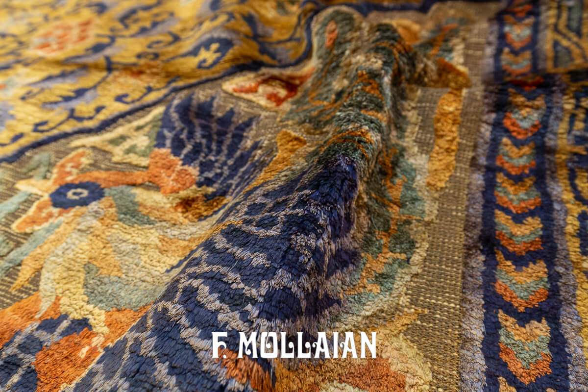 Tapis de Soie et Fil de Métal du Palais Impérial, Signé n°:10783232