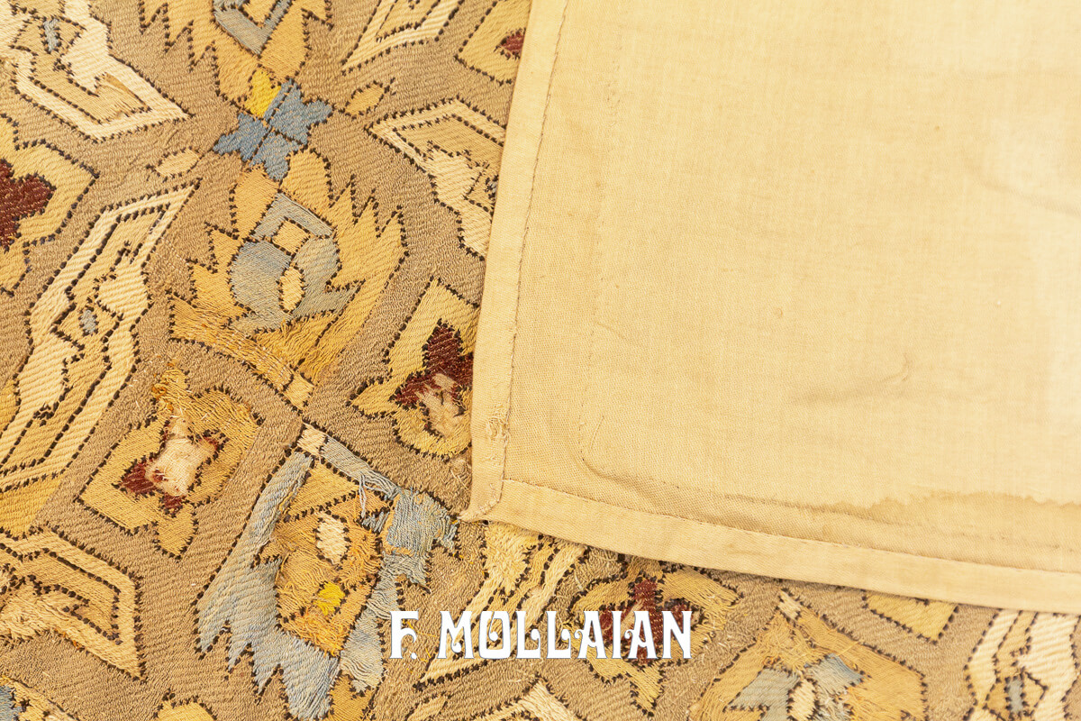 Small Silk Embroidery Azarbaijan Textile n°:30127999