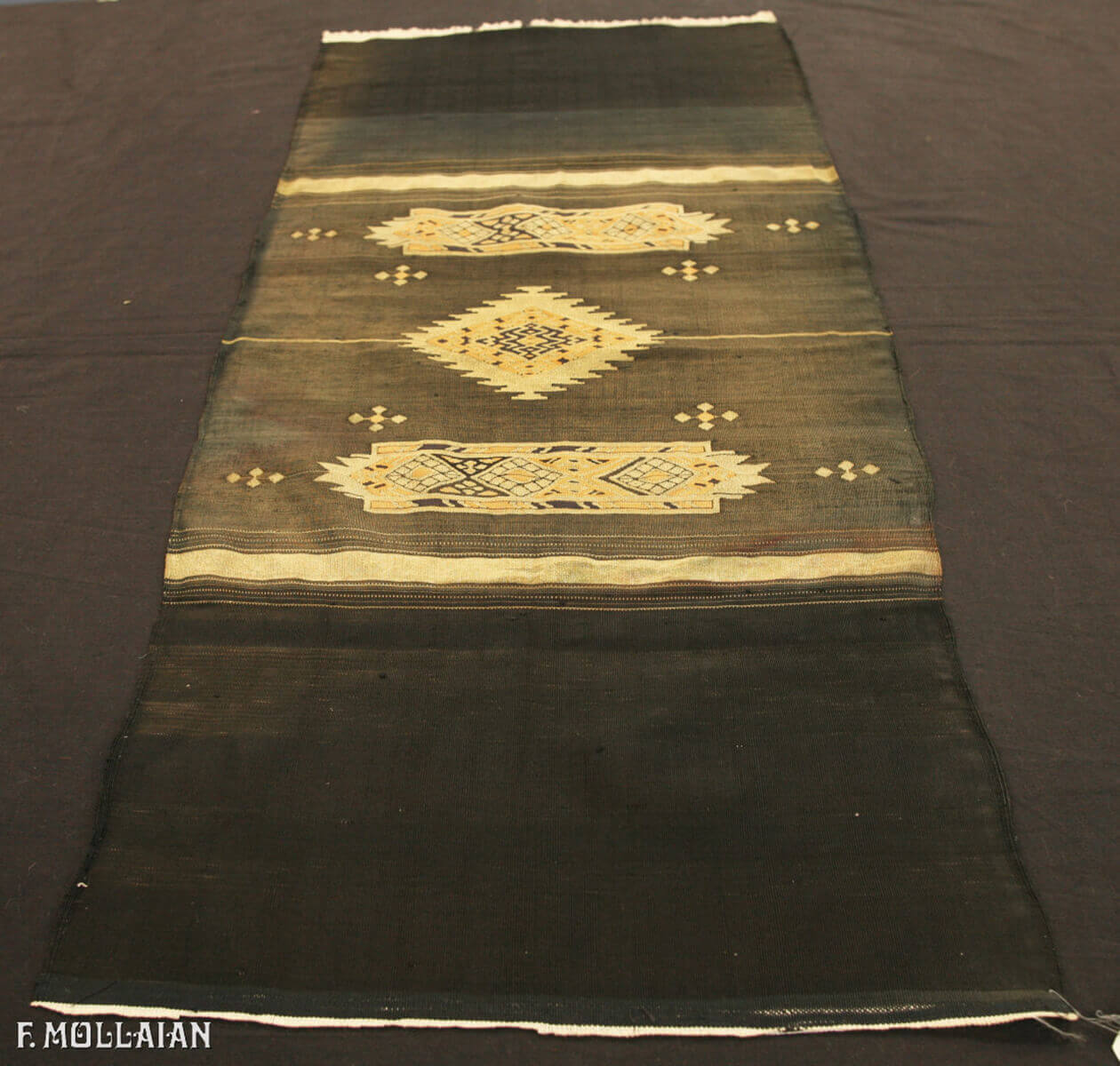 Textile Antique, Syrie, orné de fils de soie et de métal n°:32035919