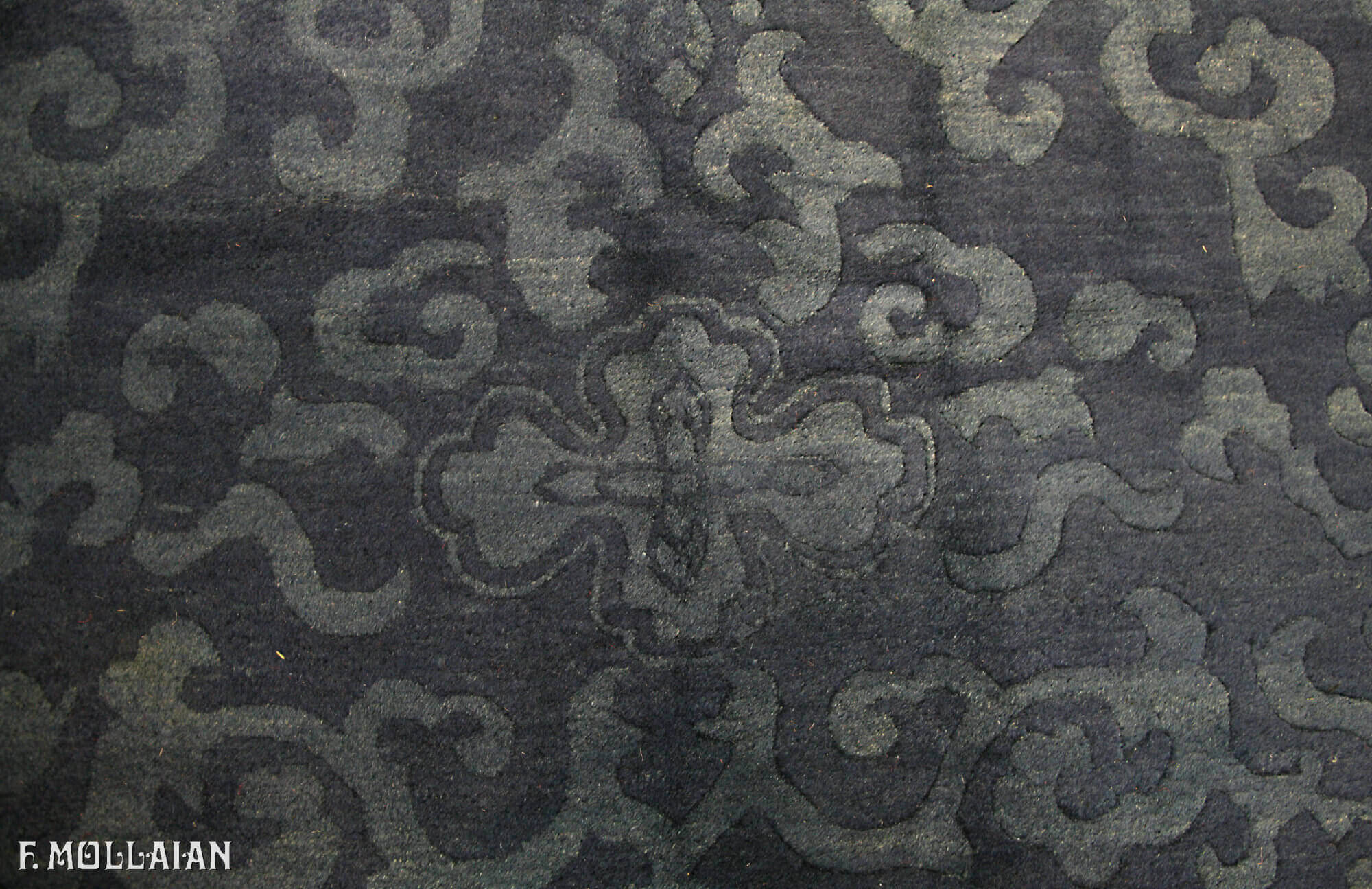 Peking Antique Chinese Carpet n°:46389144