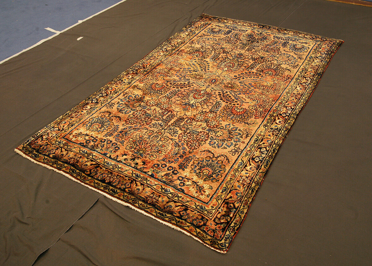 Antique Persian Saruk Rug n°:51934444