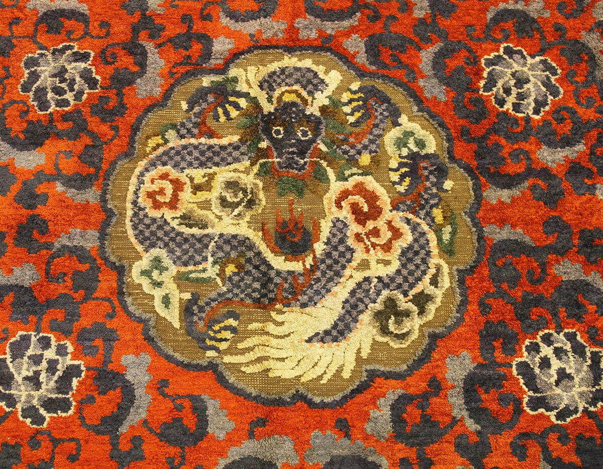 Late Qing dynasty signed Beiging Silk and Metal Carpet n°:54587294