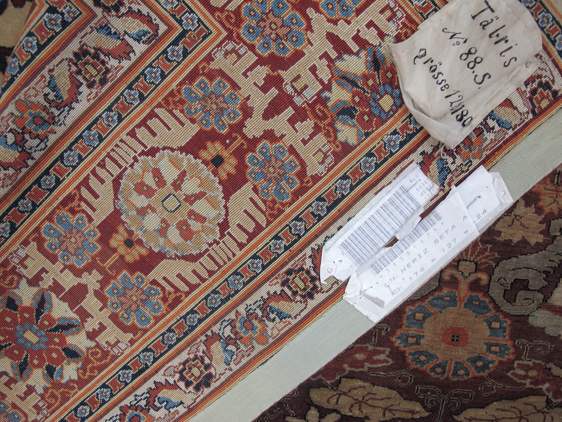 Heriz Silk Rug All-Over Signed  n°:55381474
