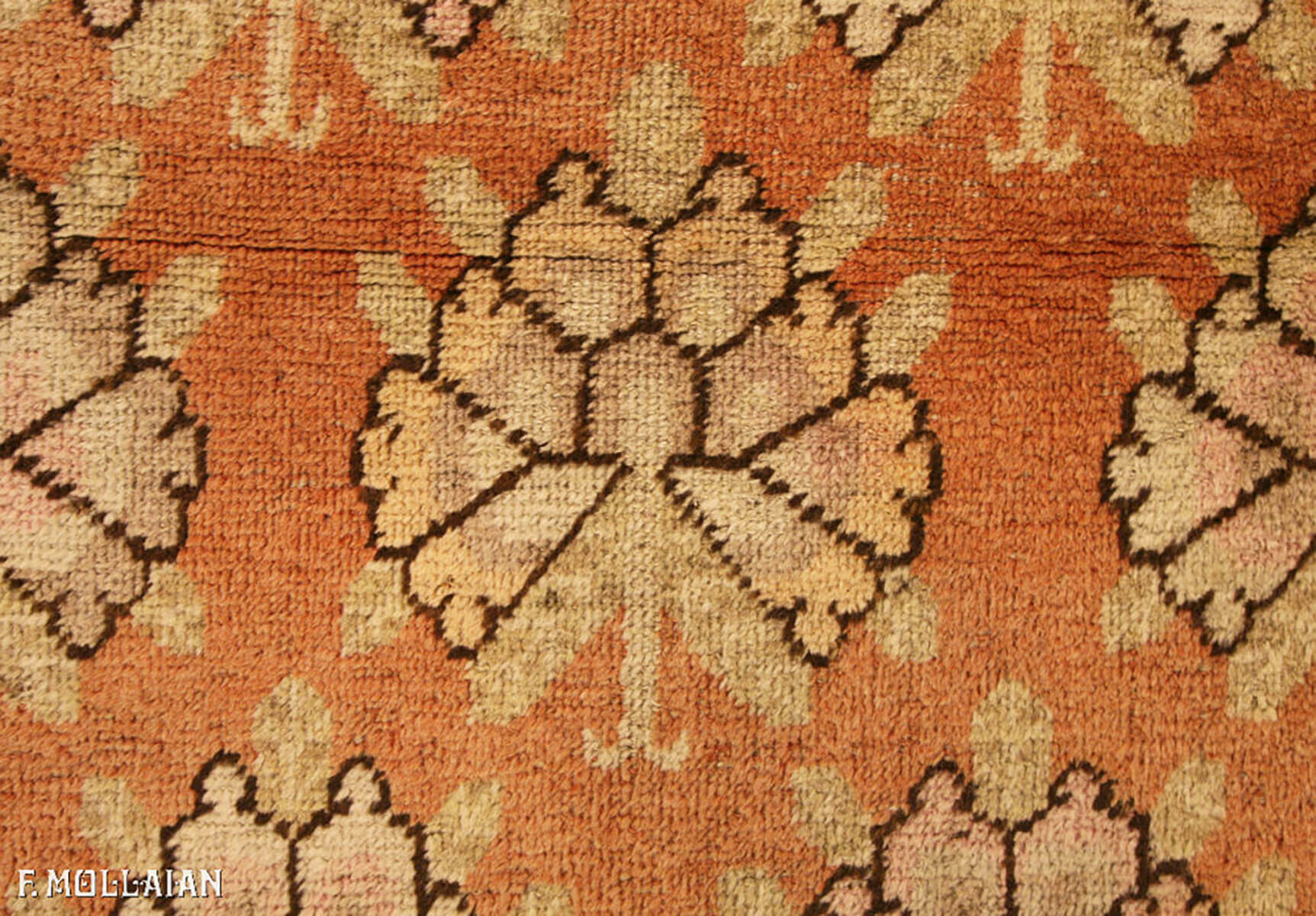 قالییچه دستباف کوچک آنتیک خٌتن کد:۹۴۹۲۹۲۰۸
